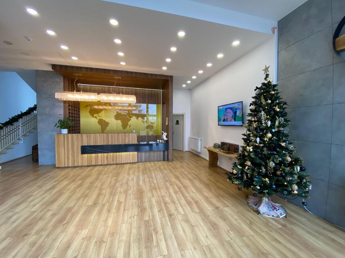 Bliss Inn Tunari Voluntari Exteriör bild
