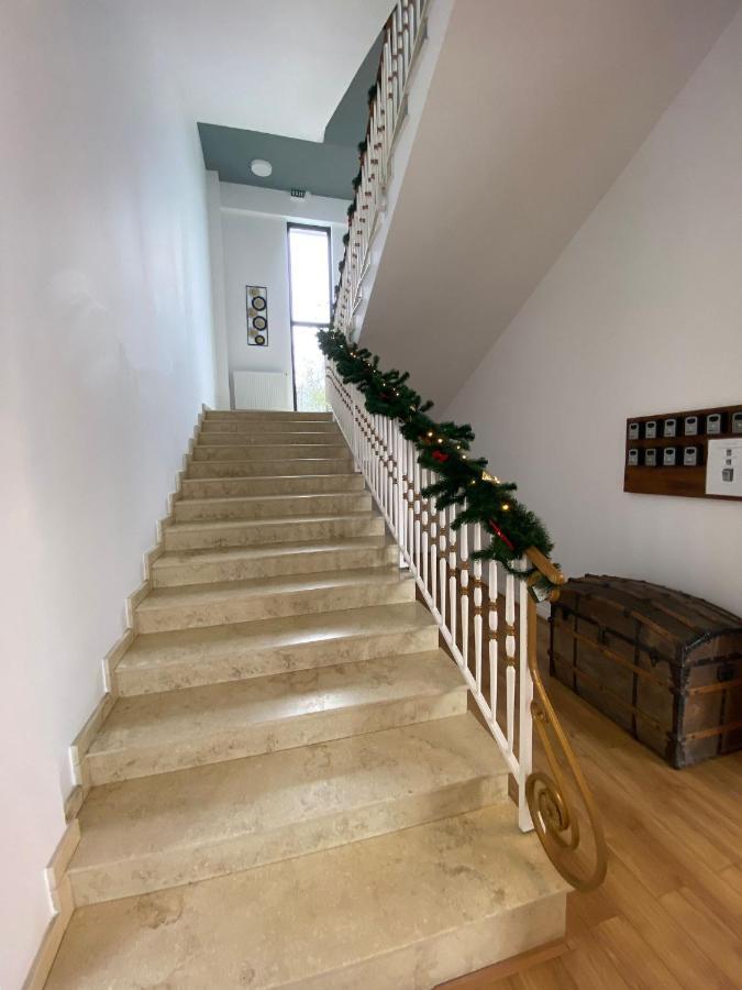 Bliss Inn Tunari Voluntari Exteriör bild