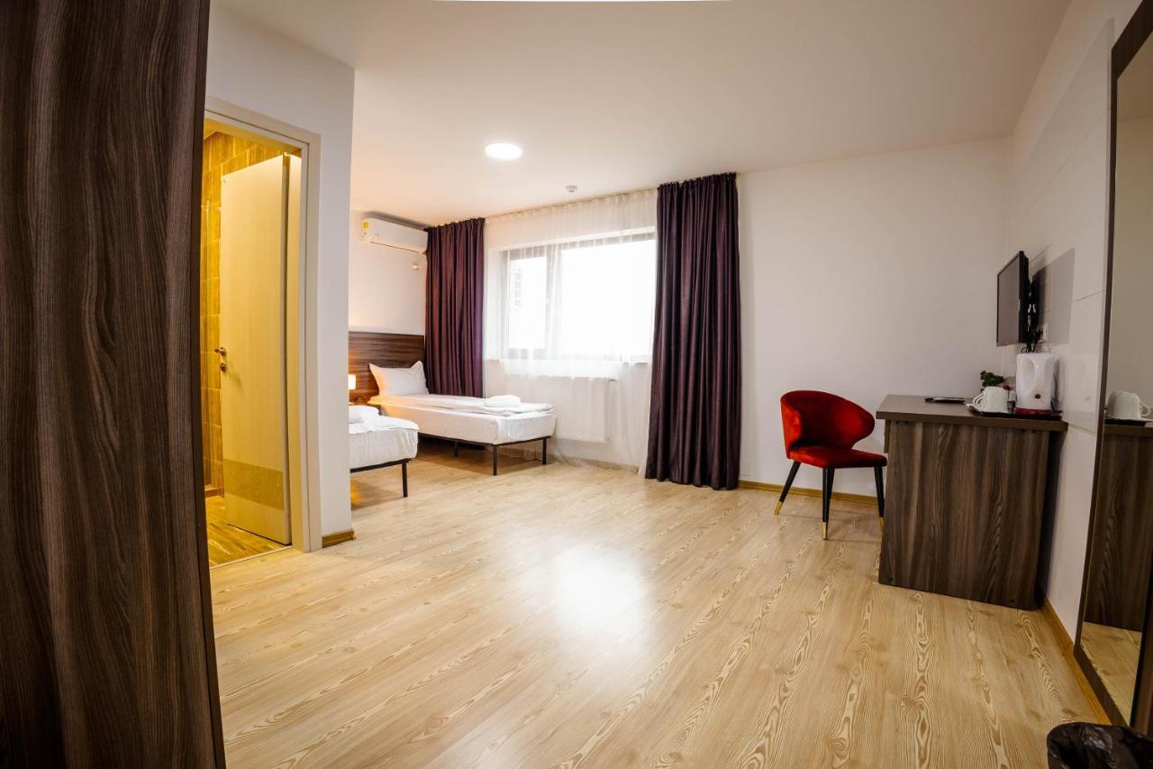 Bliss Inn Tunari Voluntari Exteriör bild
