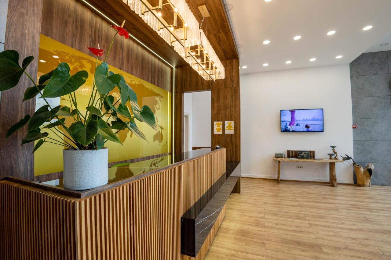 Bliss Inn Tunari Voluntari Exteriör bild